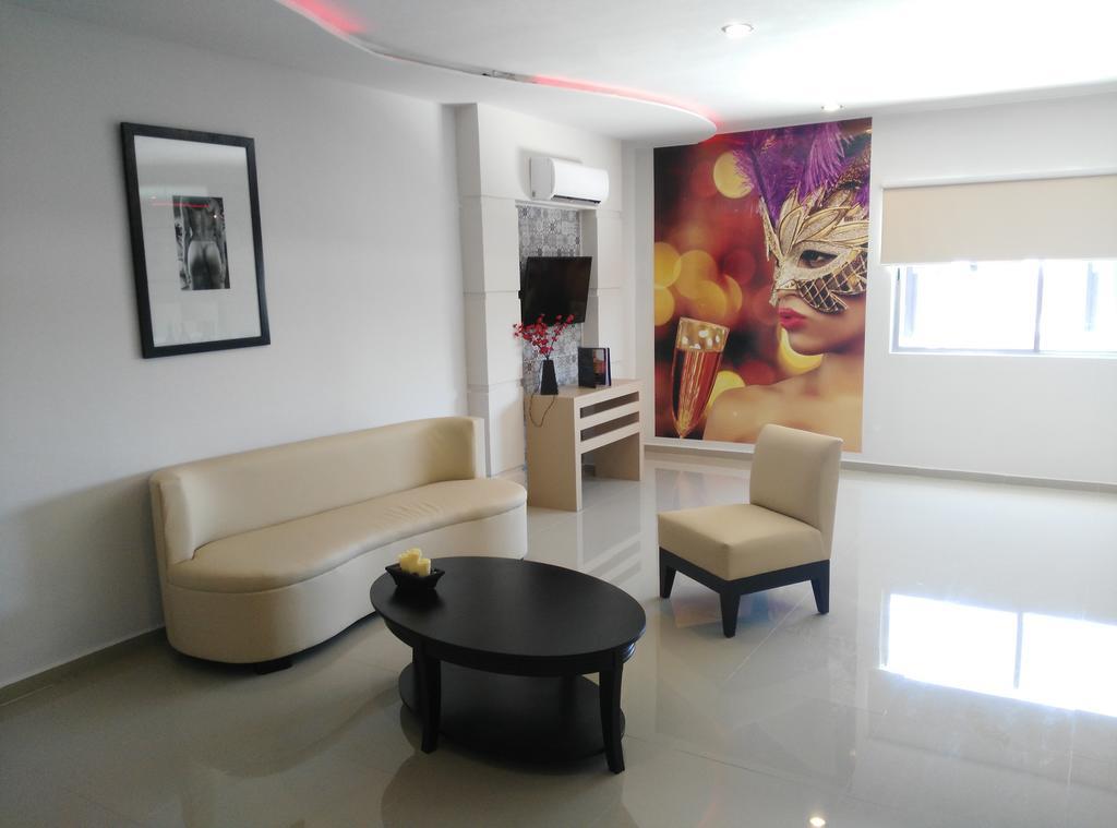 Vita Love Hotel Merida Exterior photo