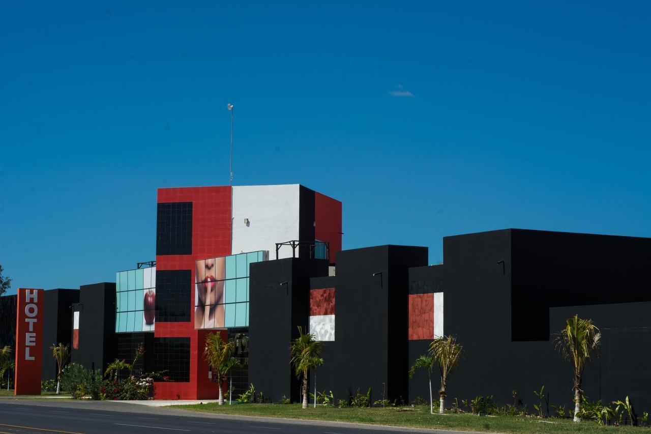 Vita Love Hotel Merida Exterior photo
